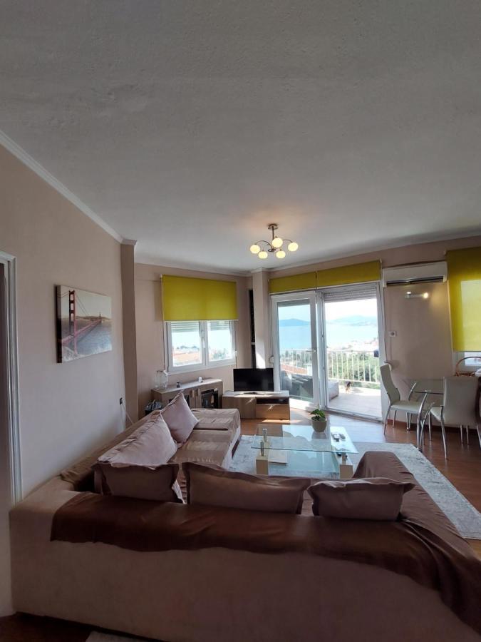 Bright View Apartment PalaiónTsiflíkion Eksteriør billede